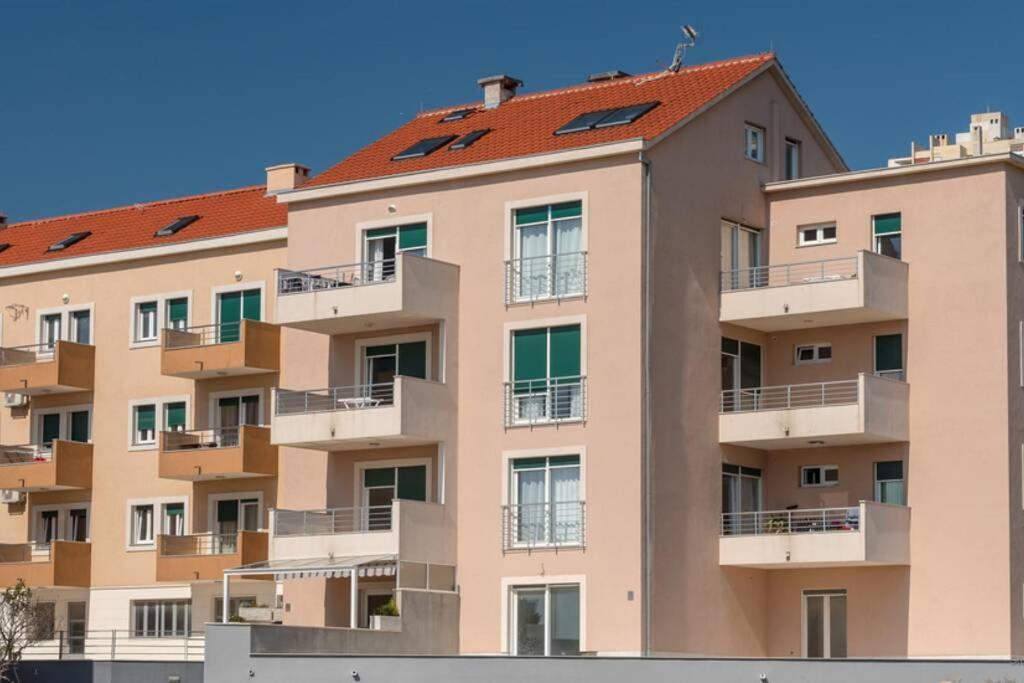 Ensidia Luxury Suite Split Exterior photo