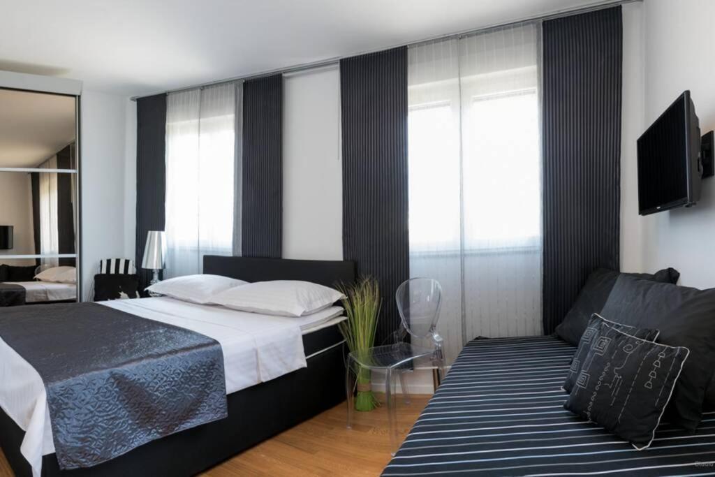 Ensidia Luxury Suite Split Exterior photo