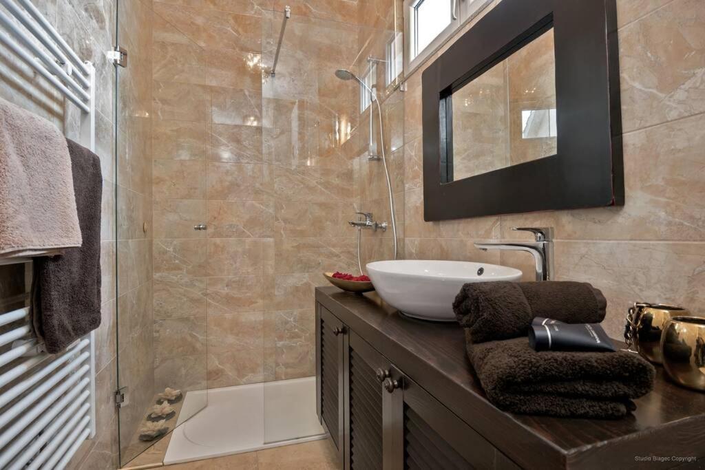 Ensidia Luxury Suite Split Exterior photo