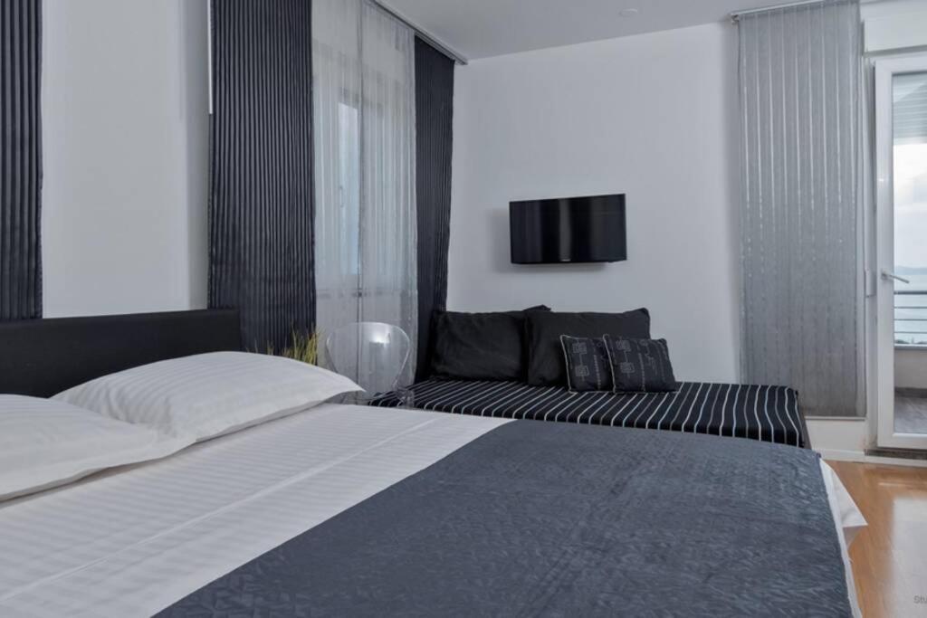 Ensidia Luxury Suite Split Exterior photo